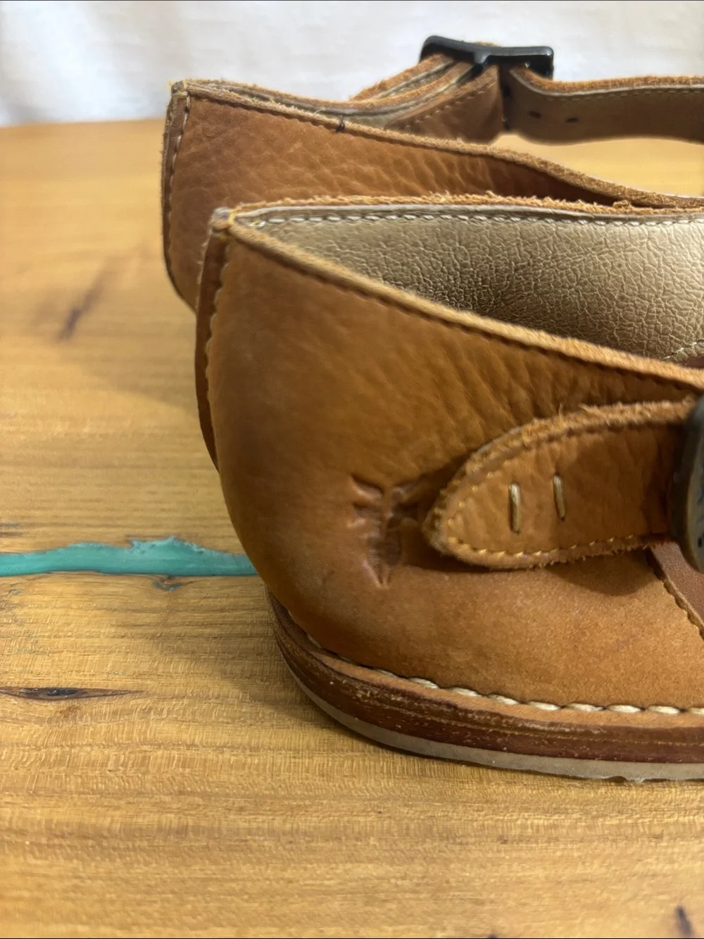 Frye Vintage cognac Fisherman Gwen Sandals. Rare!